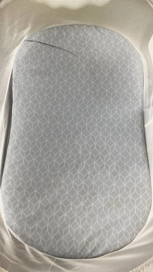 Halo Bassinest Swivel Sleeper 3.0, Grey - Image 4