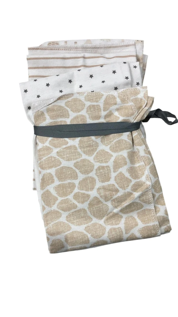 Hudson Baby Set of Receiving Blankets, Set of 4, Neutral Giraffe - Image 4
