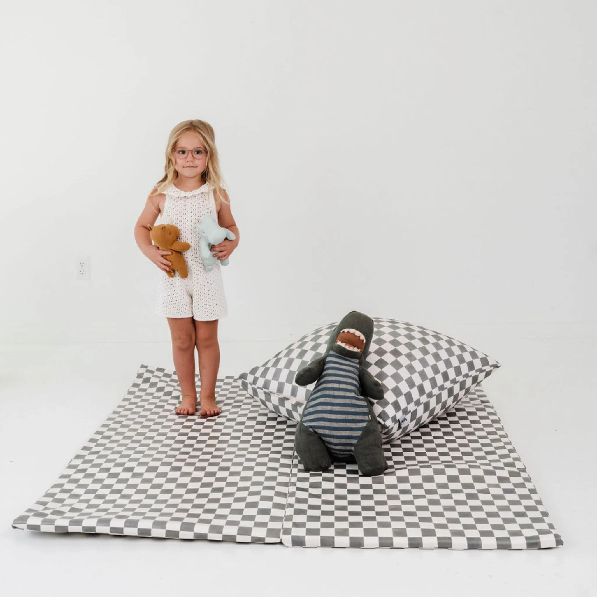 Imperfect | Checker Pepper Vegan Leather Mat - Image 3