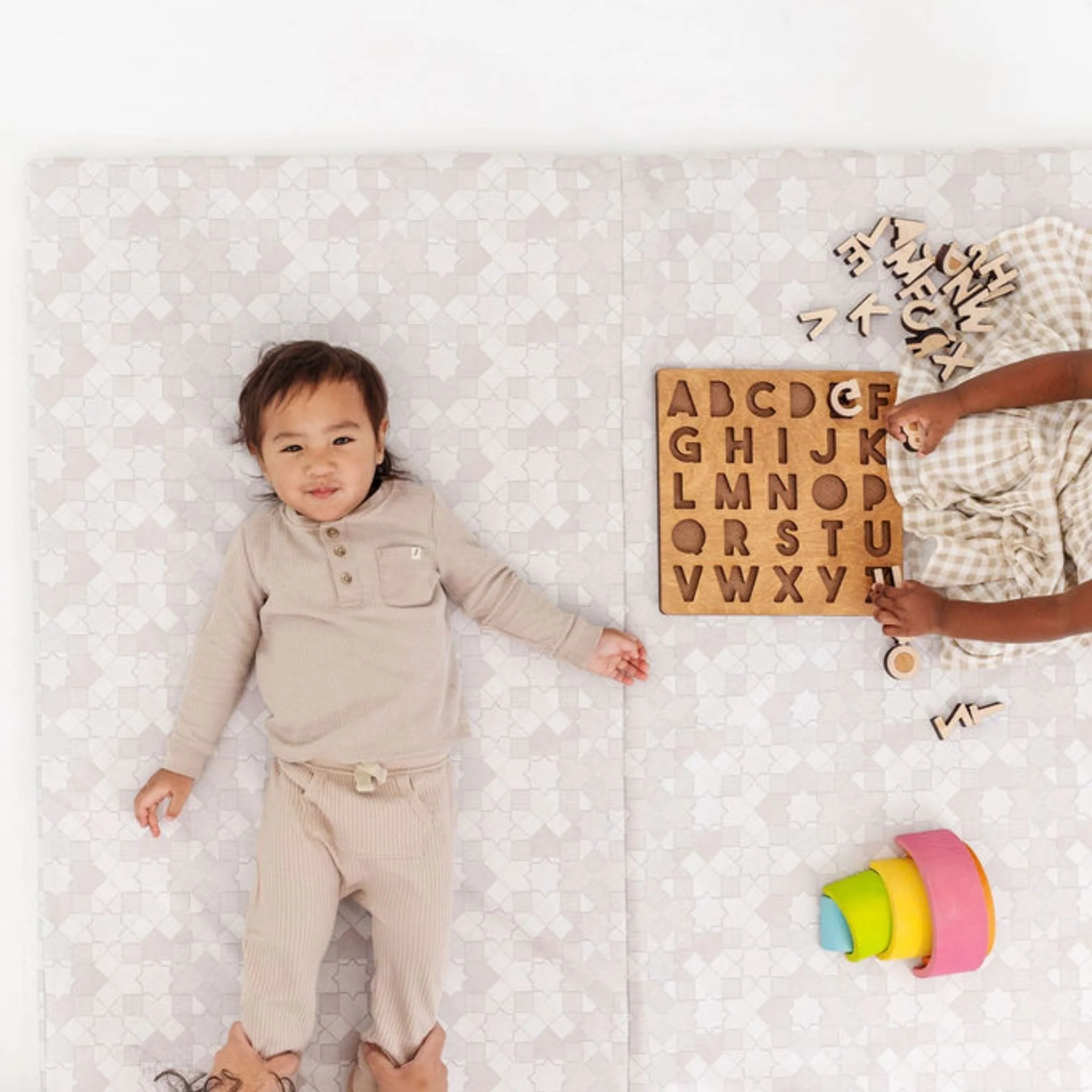 Toki Kids Grey Mosaic Vegan Leather Mat - Image 8