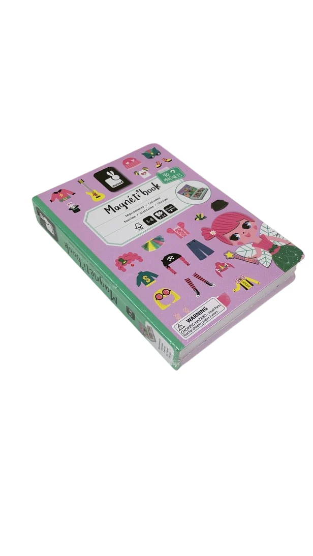 Janod Magneti' Book, Costumes