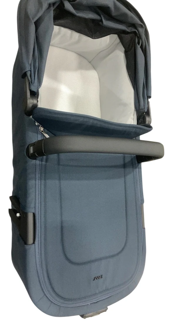 Joolz Aer2 Bassinet Cot, Dark navy Blue - Image 3