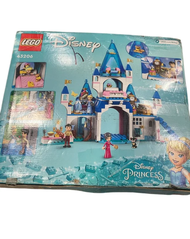 LEGO Disney Cinderella and Prince Charming's Castle, 43206 - Image 2