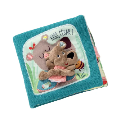 Lilliputiens Cuddle Activity Book, Cesar