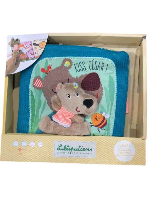 Lilliputiens Cuddle Activity Book, Cesar - Image 2