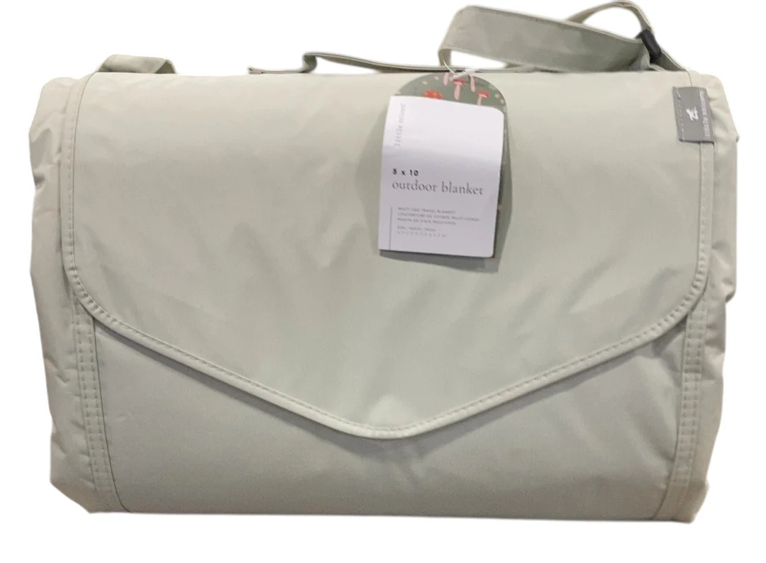 Little Unicorn 5 X 10 Outdoor Blanket, Woodland mushroom
