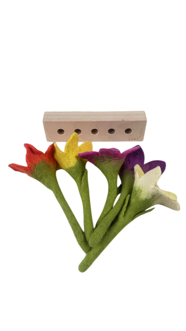 Lovevery Felt Flowers - Image 3