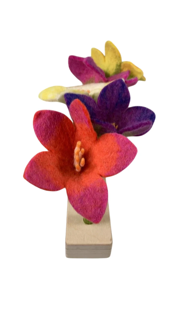 Lovevery Felt Flowers - Image 2