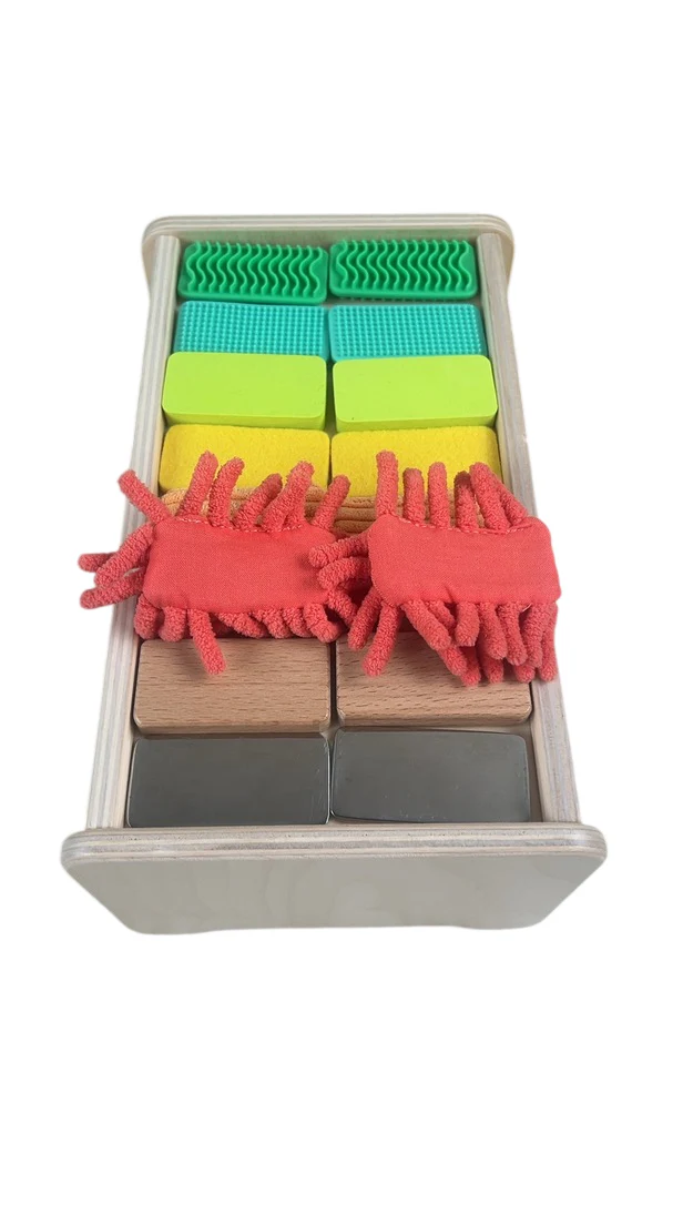 Lovevery Montessori Sensory Box - Image 3