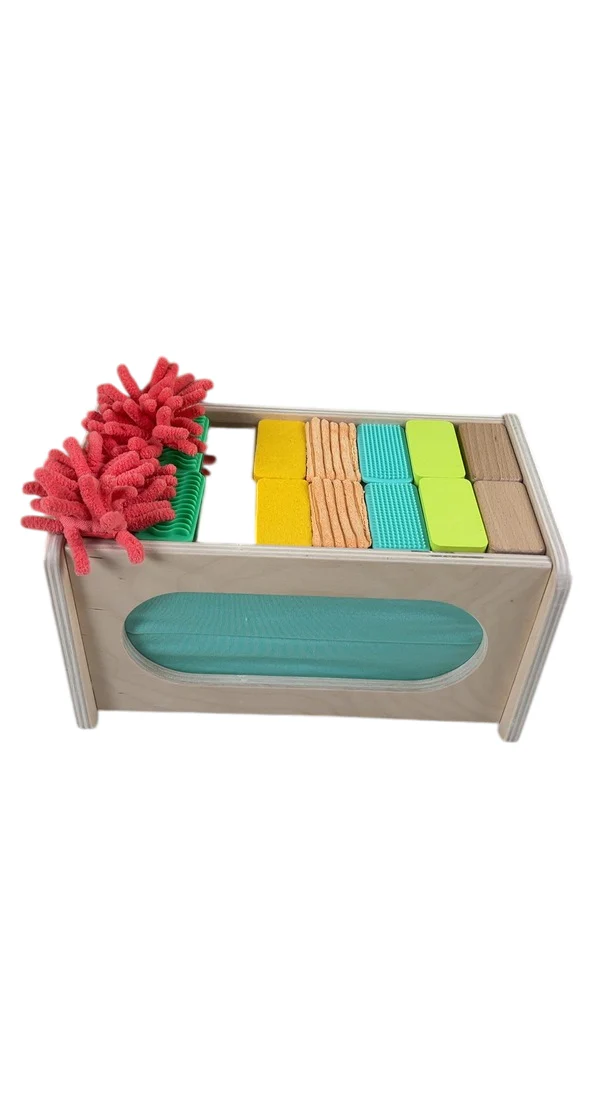 Lovevery Montessori Sensory Box - Image 3