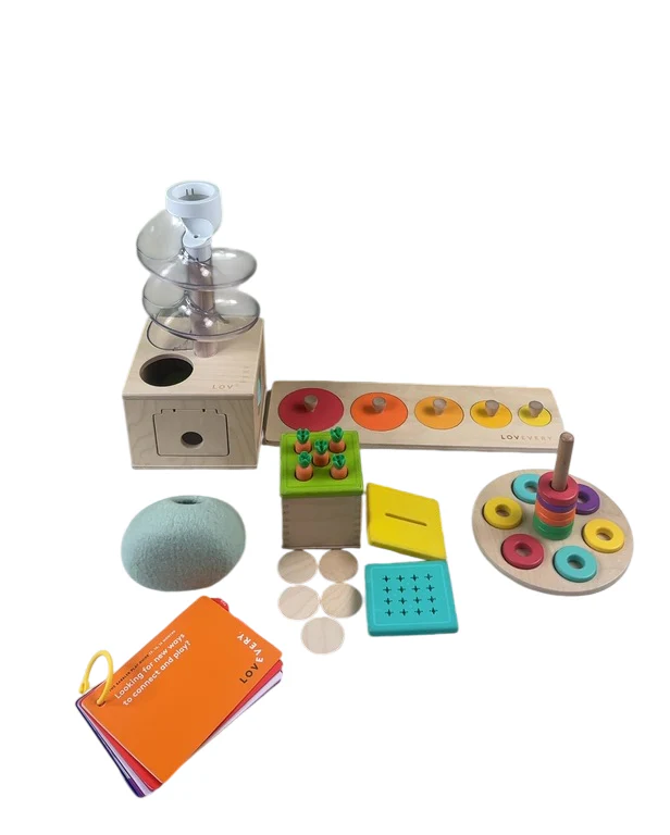 Lovevery The Babbler Play Kit