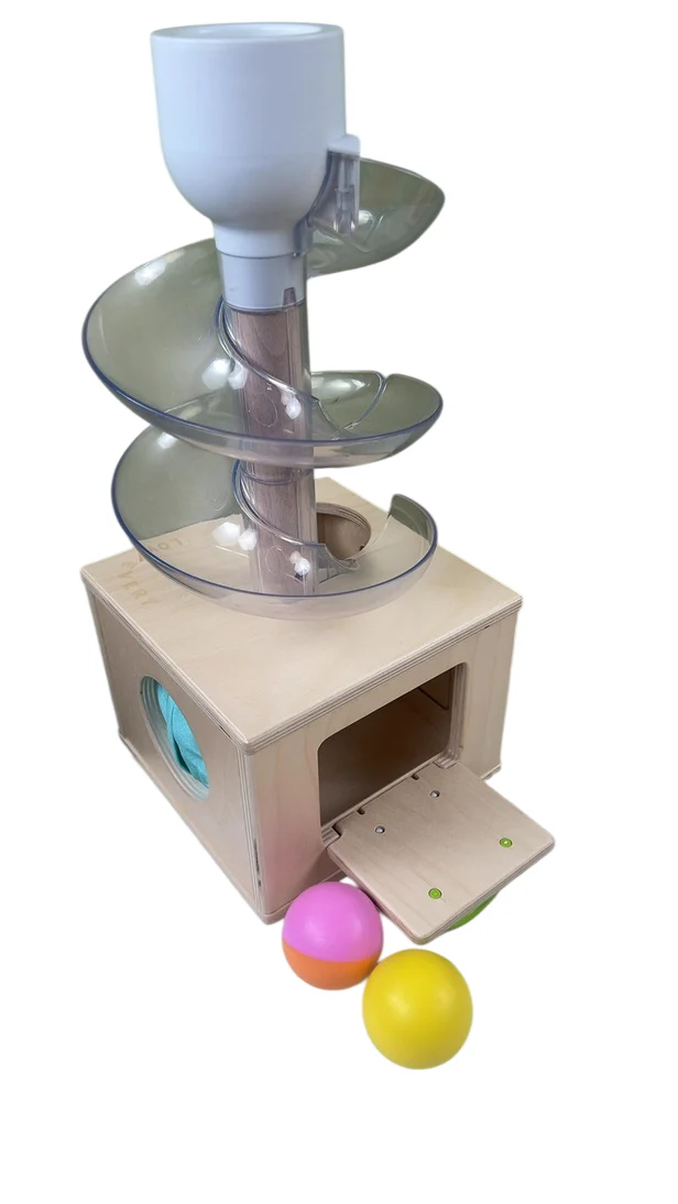 Lovevery The Babbler Play Kit - Image 3