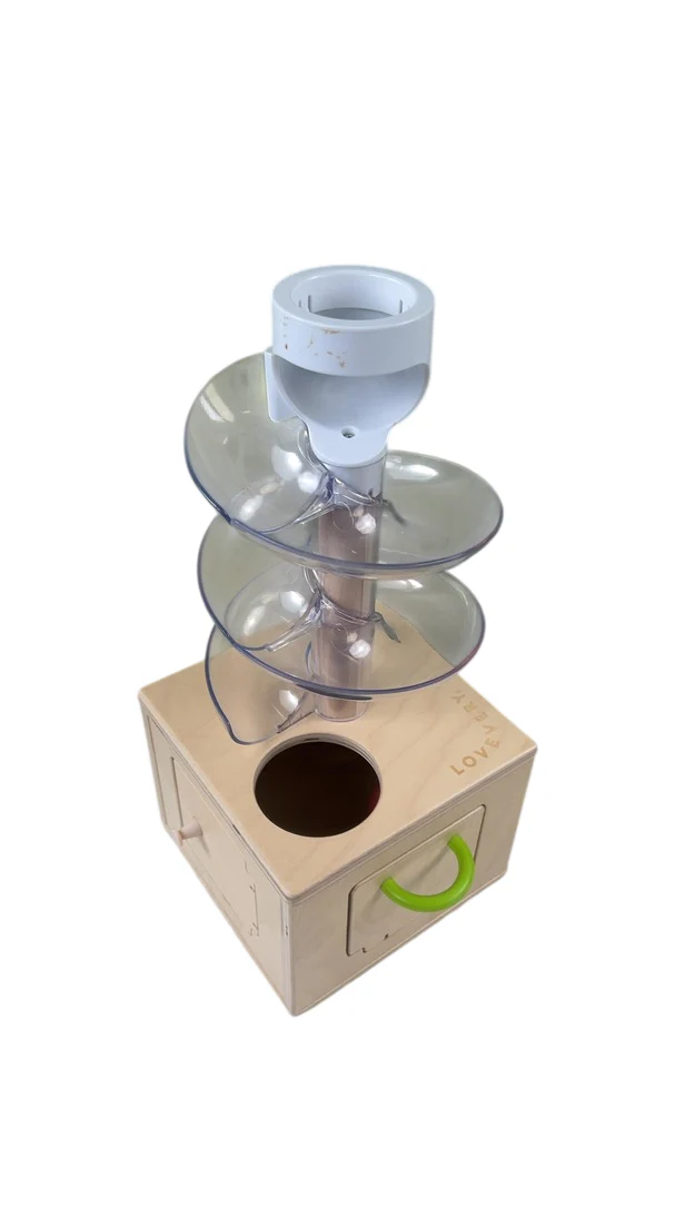 Lovevery The Babbler Play Kit - Image 5