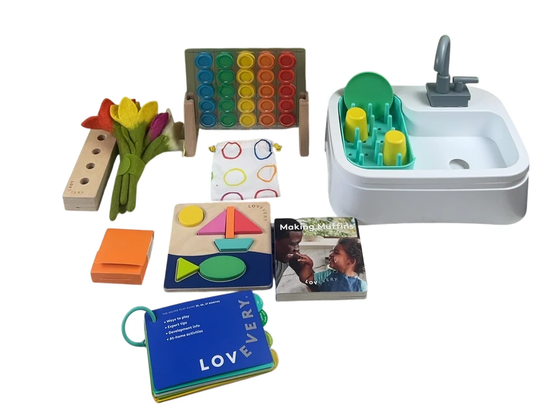 Lovevery The Helper Play Kit