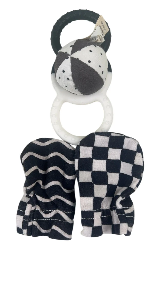 Lovevery The Looker Play Kit, Multicolor - Image 3