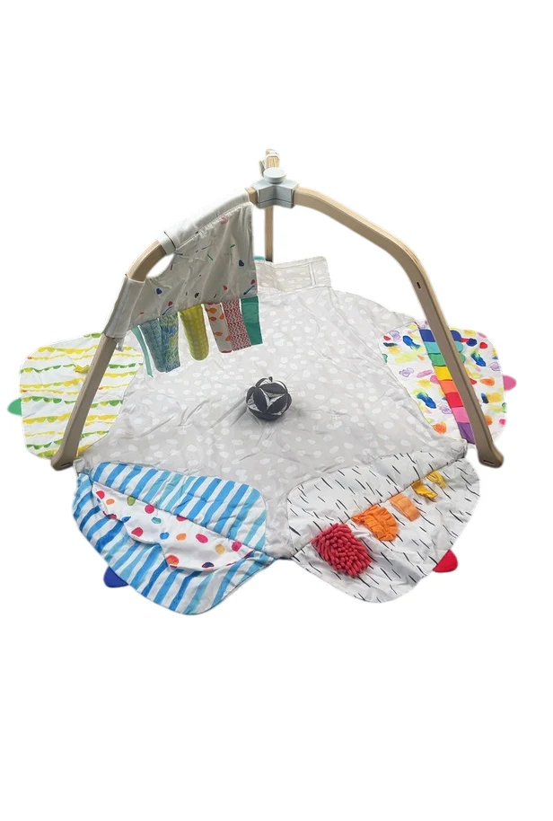 Lovevery The Play Gym with Play Strands