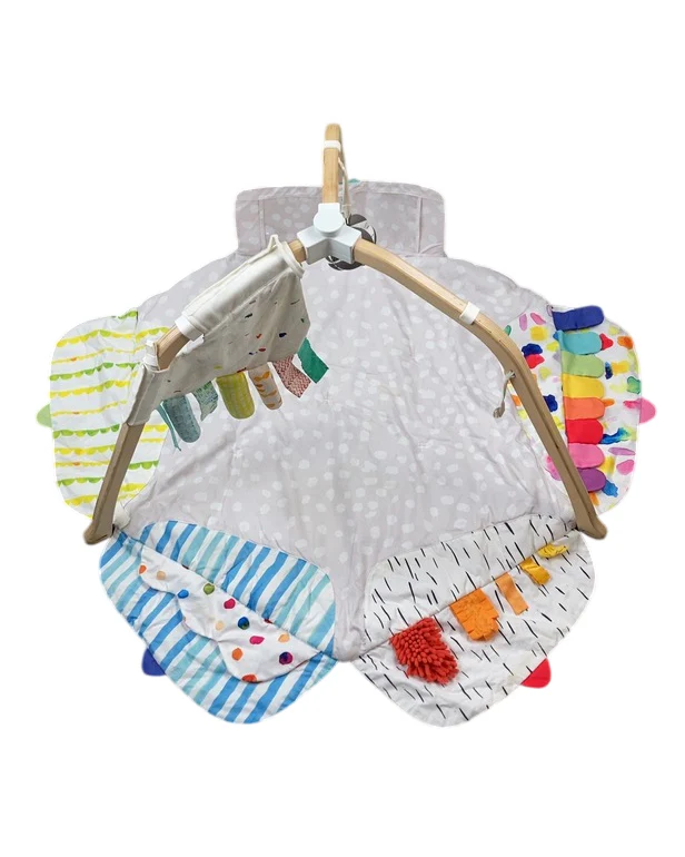 Lovevery The Play Gym with Play Strands
