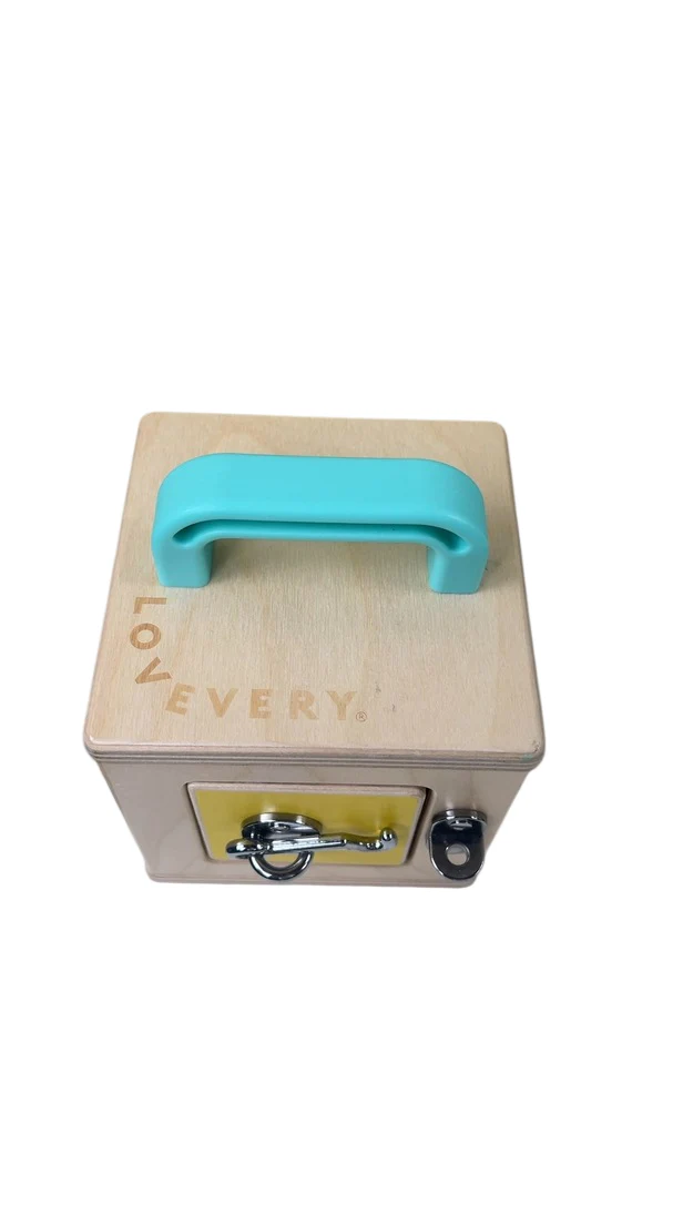 Lovevery The Realist Play Kit - Image 5