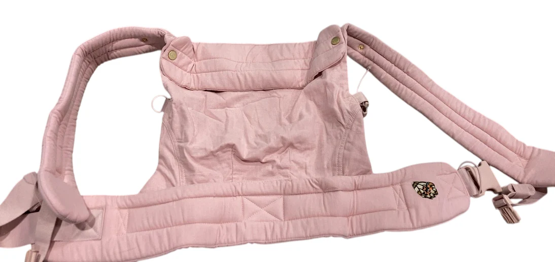 Mabē The Monarch Carrier, Blush Dawn