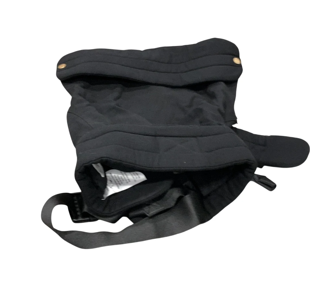 Mabē The Monarch Carrier, Ebony
