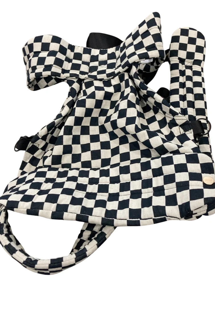 Mabē The Monarch Carrier, Ebony Check