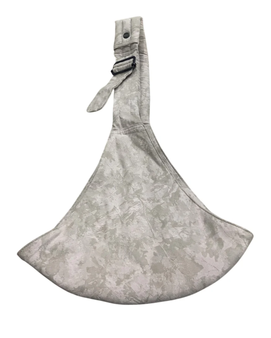 Mabē The Monarch Toddler Sling, Ashland Camo - Image 2