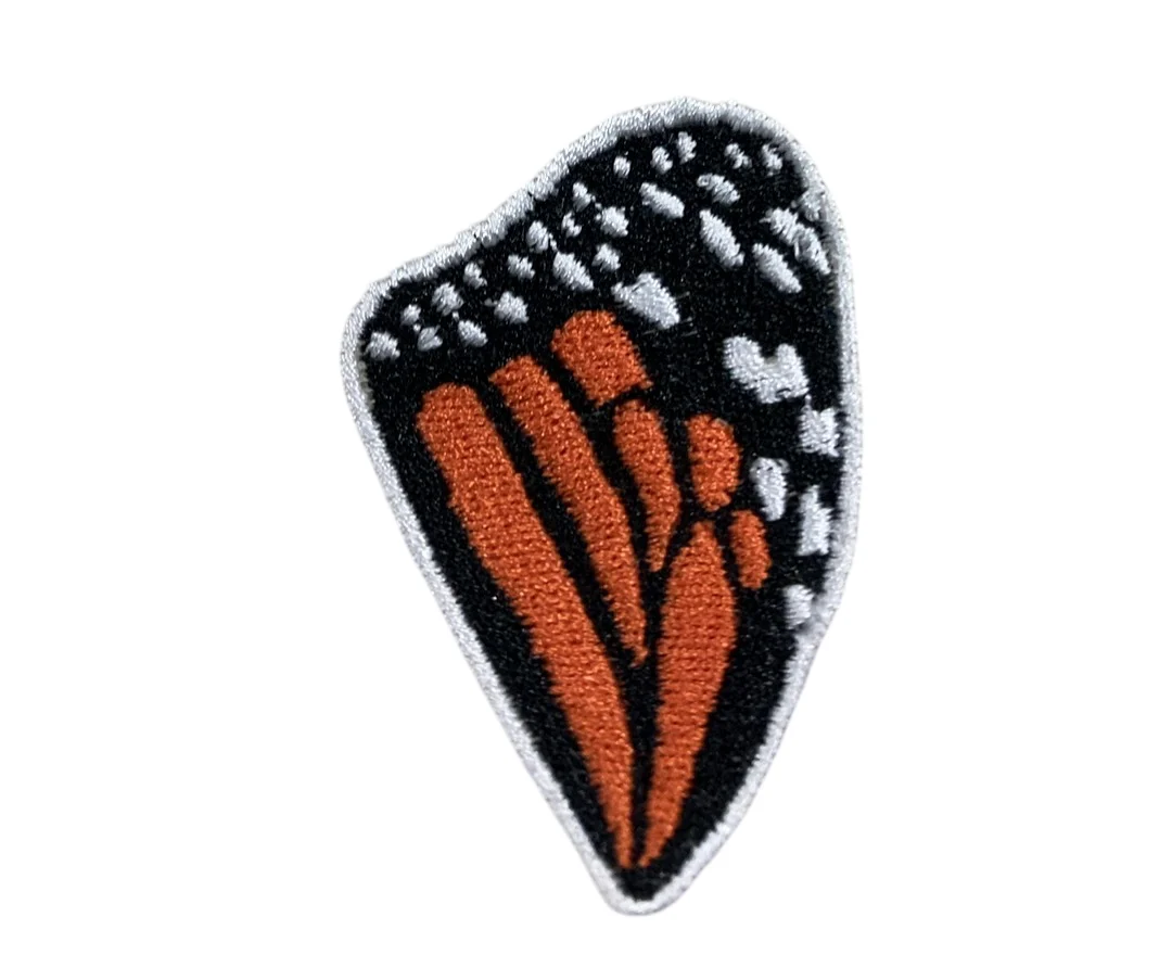 Mabē The Monarch Toddler Sling, Houndstooth - Image 3