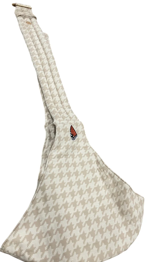 Mabē The Monarch Toddler Sling, Houndstooth - Image 3
