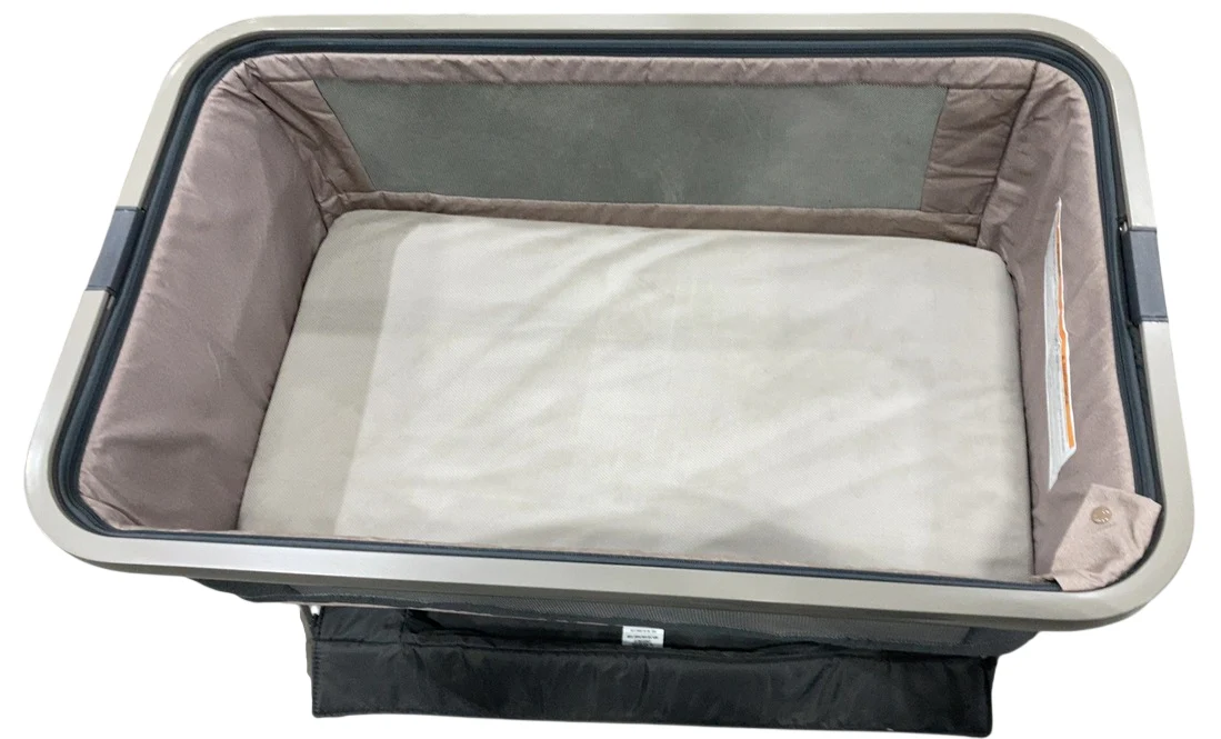 Monbebe Height Adjustable Baby Bassinet, Castle Point - Image 3