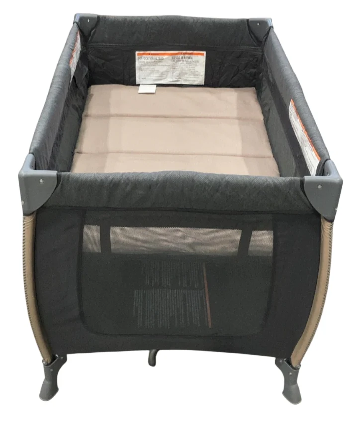 Monbebe Play Yard with Full-Size Rocking Bassinet, Castle Point