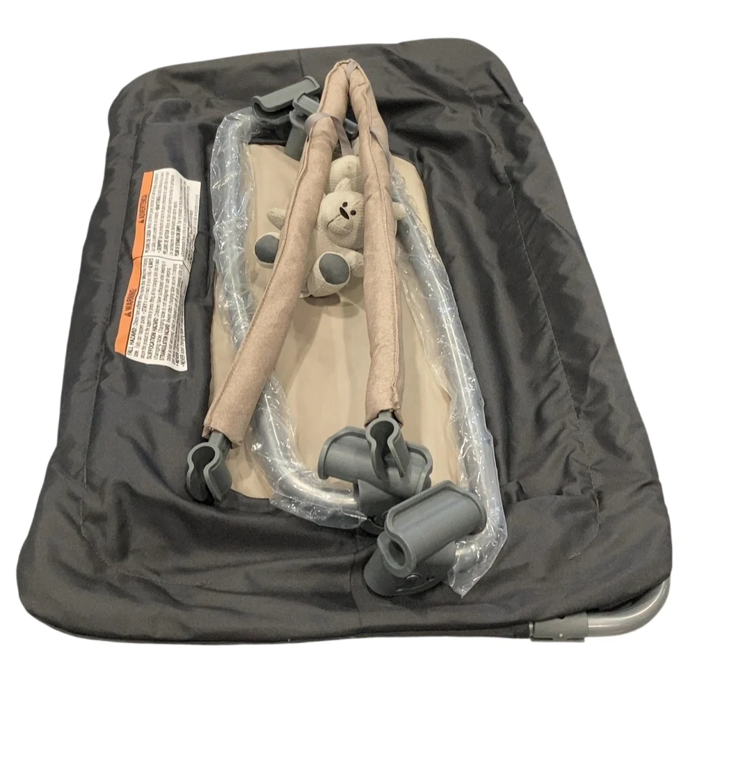 Monbebe Play Yard with Full-Size Rocking Bassinet, Castle Point - Image 5