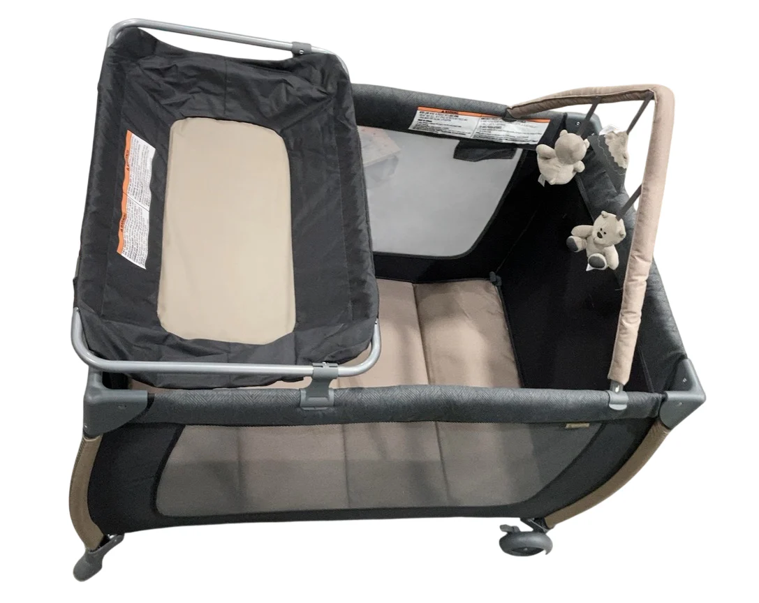 Monbebe Play Yard with Full-Size Rocking Bassinet, Castle Point - Image 2