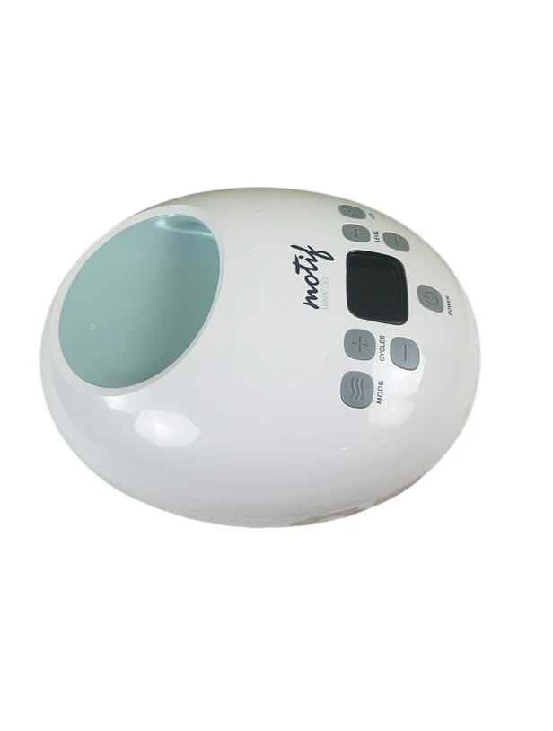 Motif Medical Luna Double Electric Breast Pump With Battery - Image 3