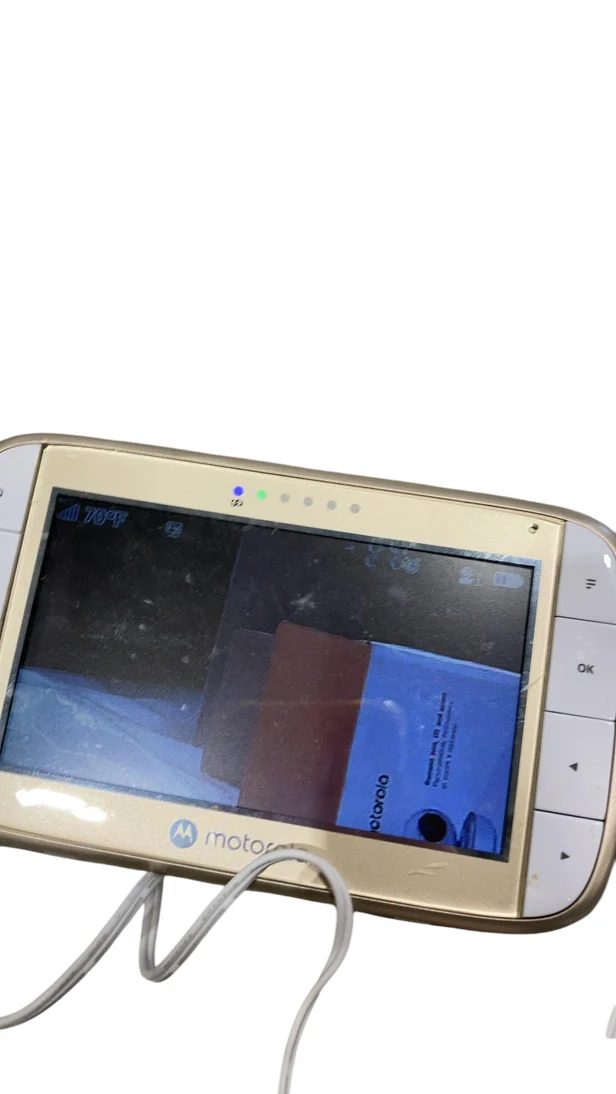 Motorola VM50G 5" Video Baby Monitor with Motorized Pan - Image 2