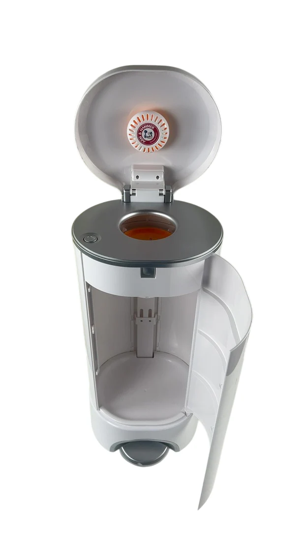 Munchkin Step Diaper Pail, White - Image 3