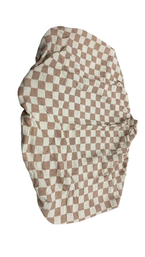 Mushie Extra Soft Muslin Fitted Changing Pad Cover, Natural Check - Image 2