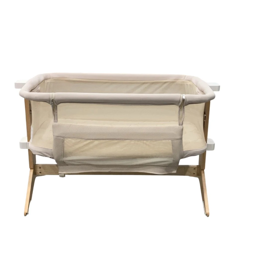 Newton Bassinet And Bedside Sleeper, Sandstone