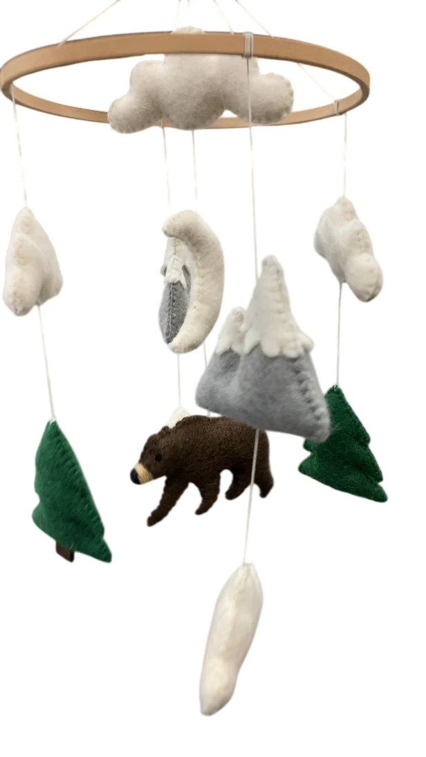 Nivas Woodland Bear Mobile