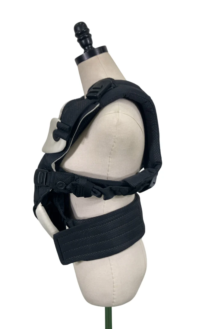 Nuna Cudl Baby Carrier, Night/Caviar - Image 3
