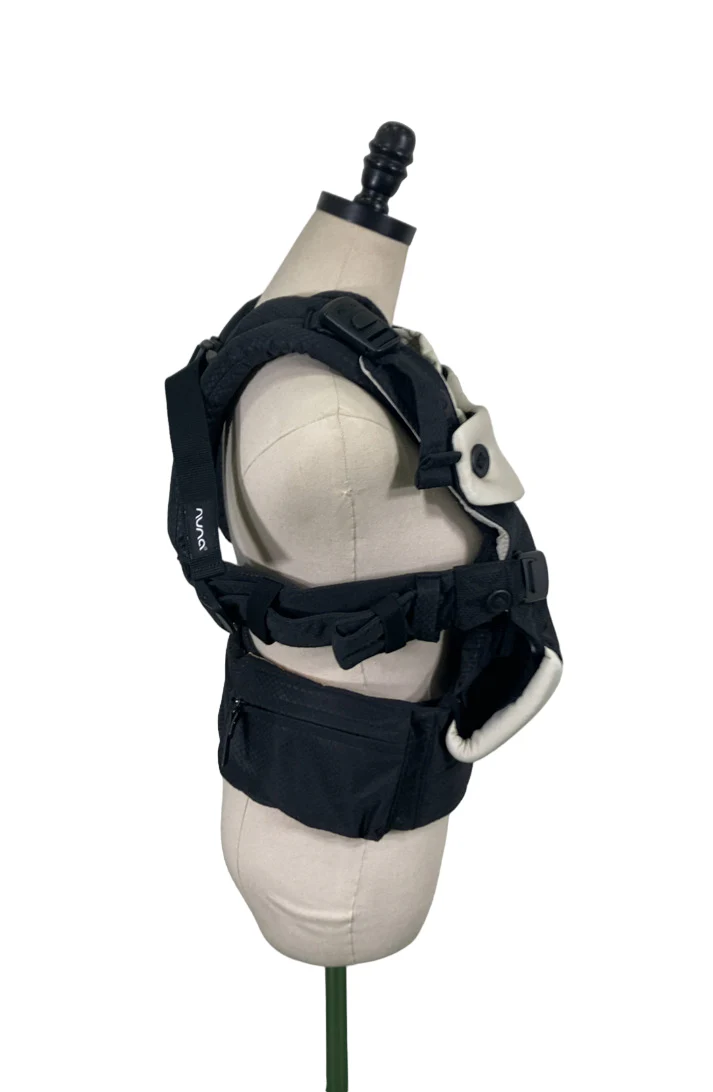 Nuna Cudl Baby Carrier, Night/Caviar - Image 5