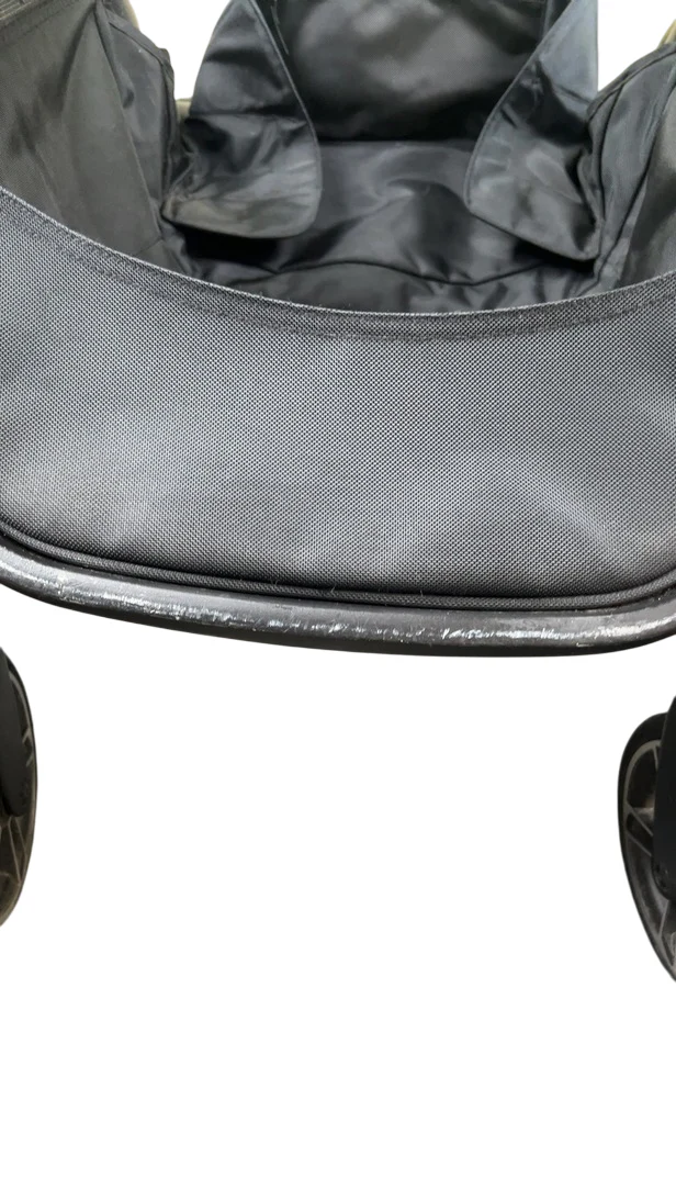 Nuna Demi Grow Stroller, 2022, Caviar - Image 9