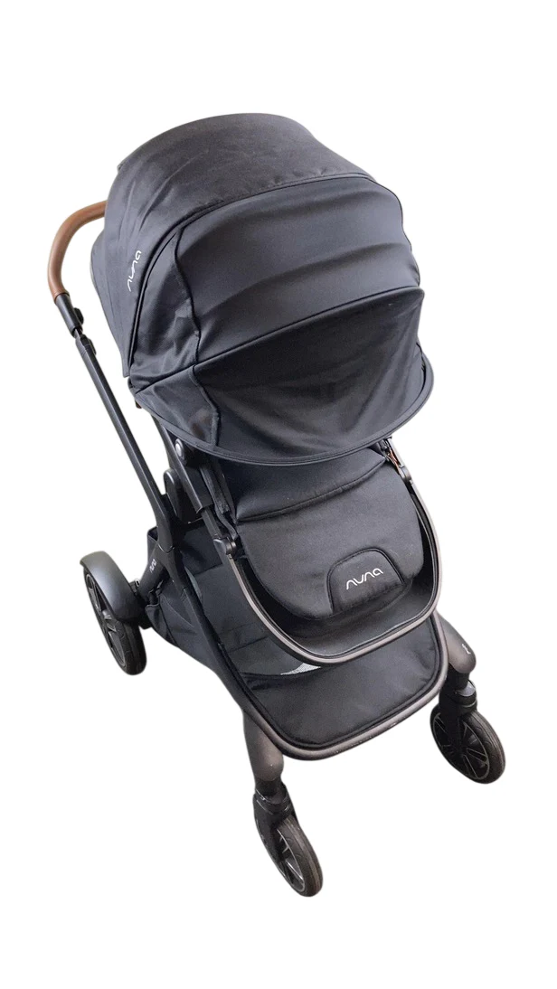 Nuna Demi Grow Stroller, 2022, Caviar