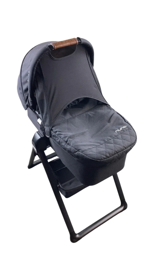 Nuna MIXX Bassinet with Stand, Caviar