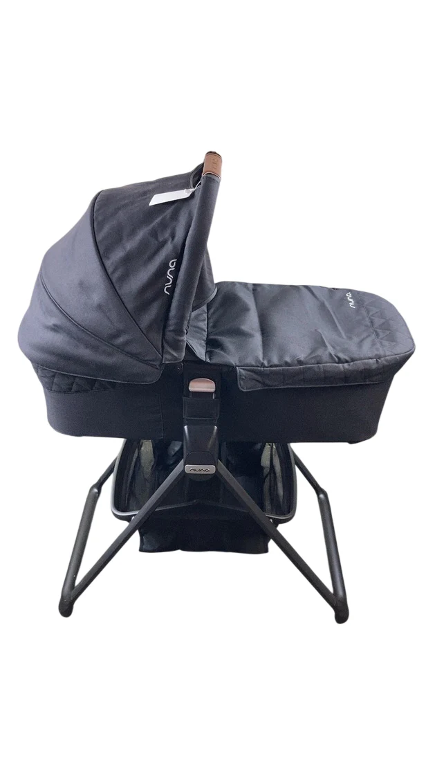 Nuna MIXX Bassinet with Stand, Caviar - Image 2