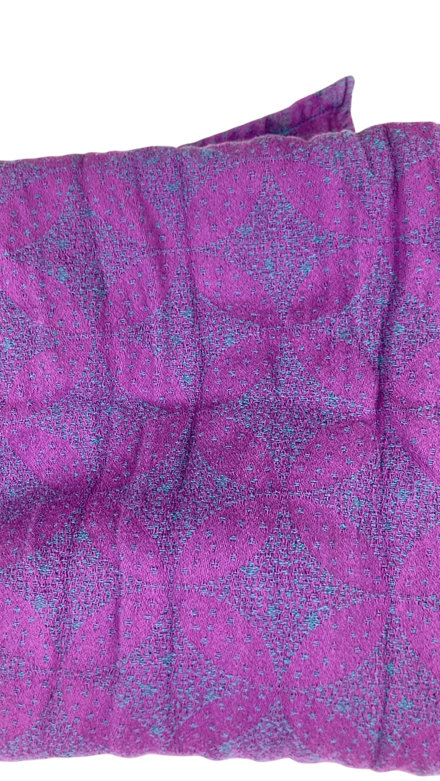 Oscha Slings Woven Linen Ring Sling Carrier, Starry Night Orchid - Image 3