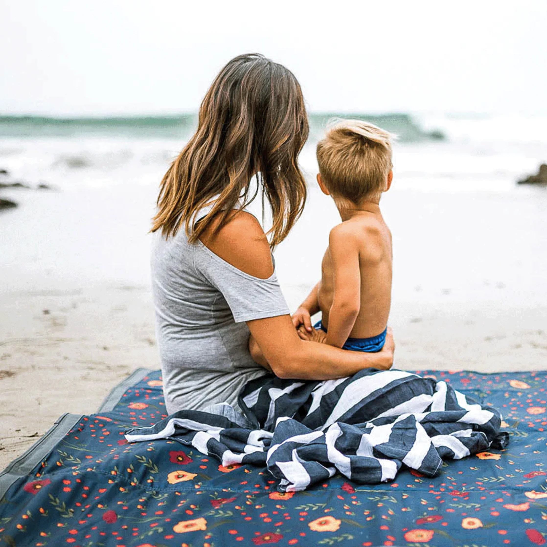 Little Unicorn Outdoor Blanket, Midnight Poppy - Image 5
