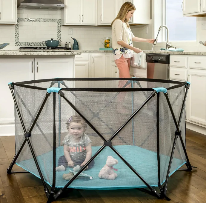 Regalo My Portable Play Yard, 6 Panels