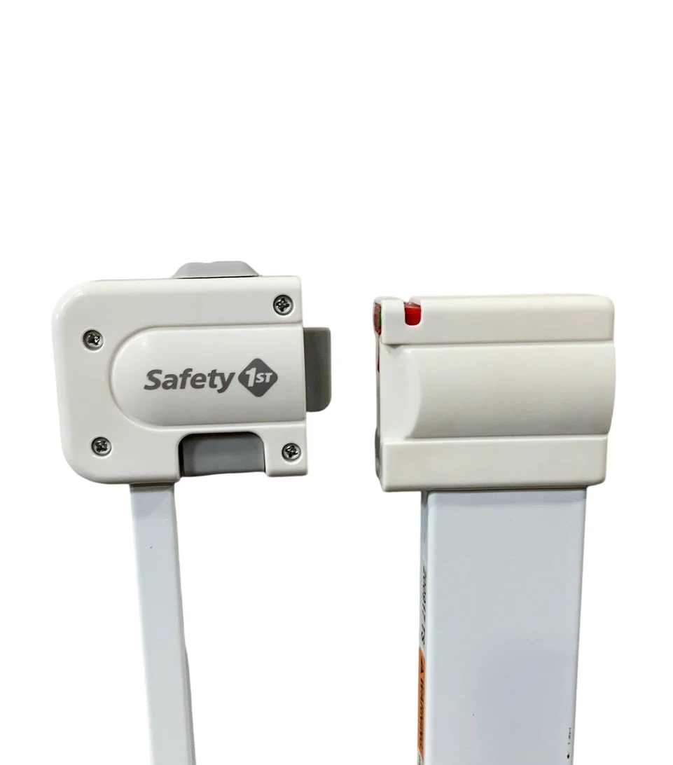 Safety 1st Easy Install Walk-Thru Gate, White - Image 2
