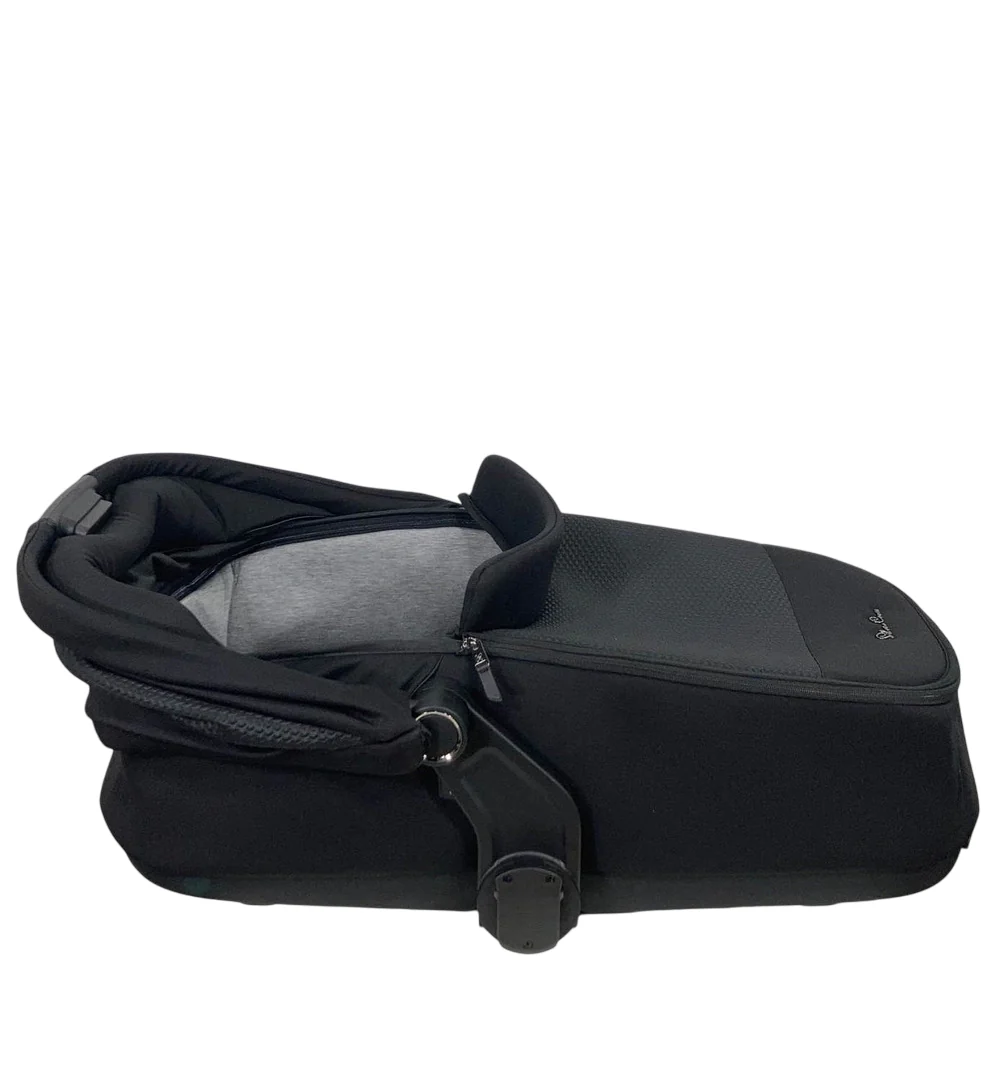 Silver Cross Dune Compact Folding Carrycot, Space Black - Image 6
