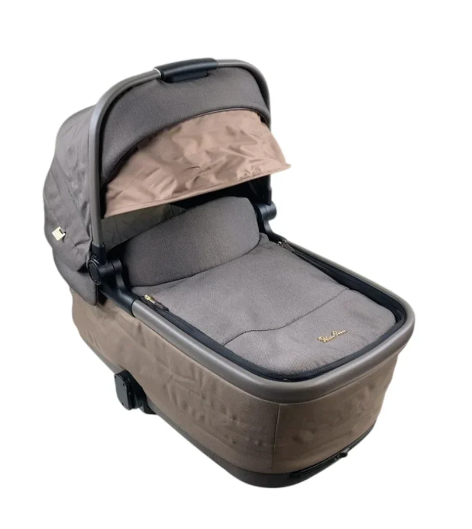 Silver Cross Reef First Bed Folding Bassinet, Earth